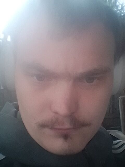  44277611  Dmitryi, 23 ,    