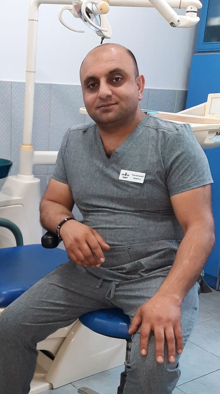 ���� 27452131 ������� Artur, 40 ���, ���� ���������� � �������