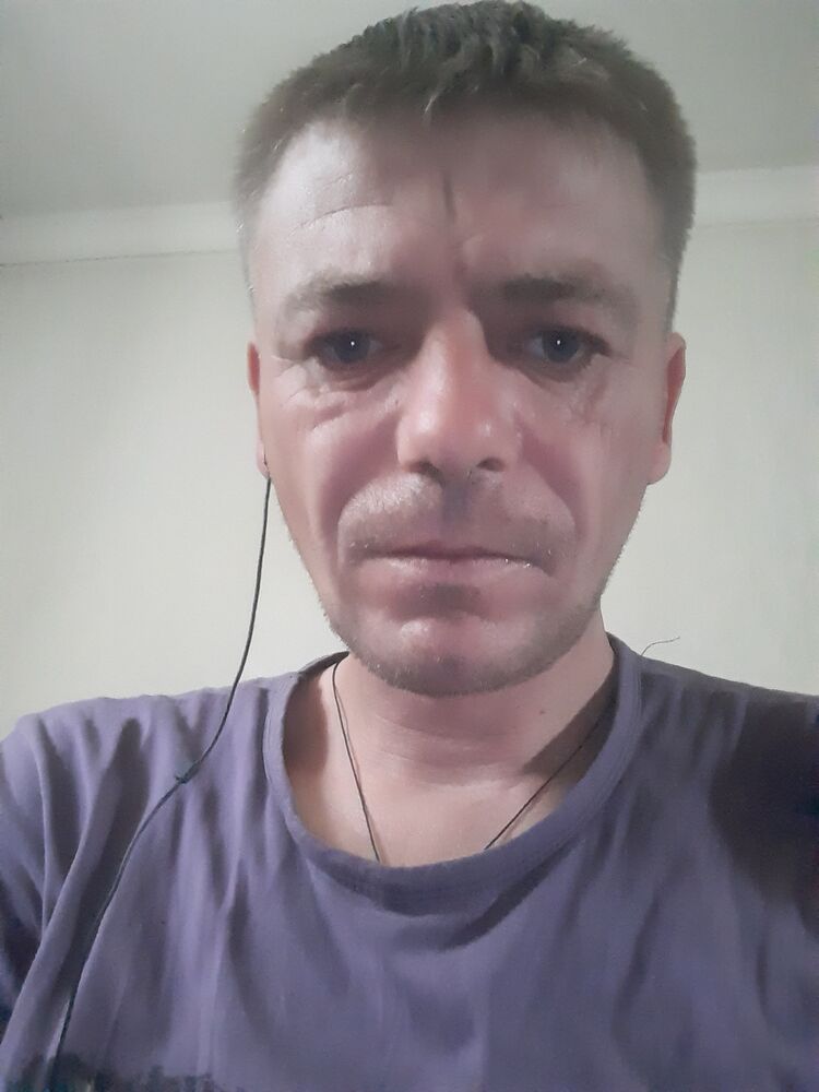  53674791  Serghei, 37 ,    