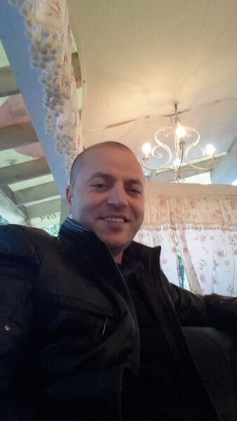  ,   Dino, 45 ,   