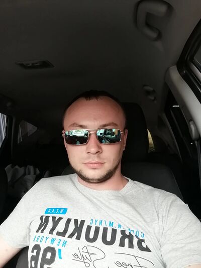  ,   Artem, 32 ,   ,   