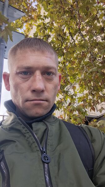  ,   Anton, 42 ,   ,   , c 