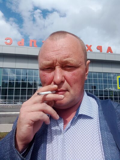  ,   Pavel, 44 ,   , 