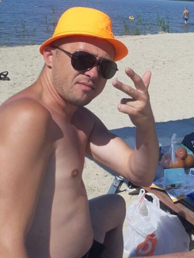  ,   Nikolay, 39 ,   ,   