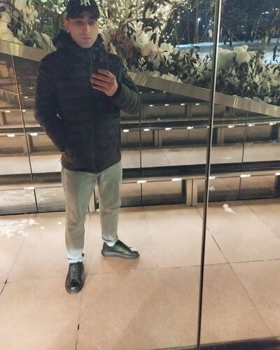  ,   Gyram, 27 ,   ,   