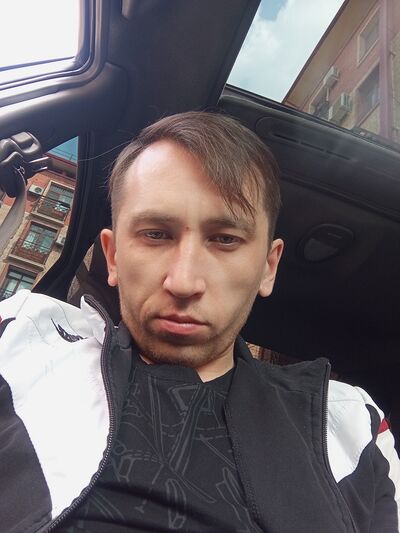  ,   Sadrik, 27 ,   ,   