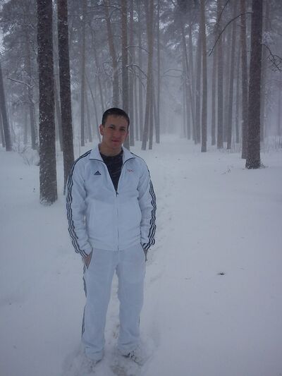  ,   Bryus, 36 ,   ,   , c 