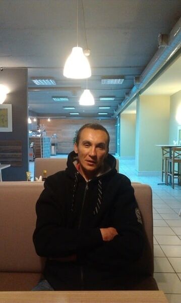  ,   Denis, 44 ,   ,   