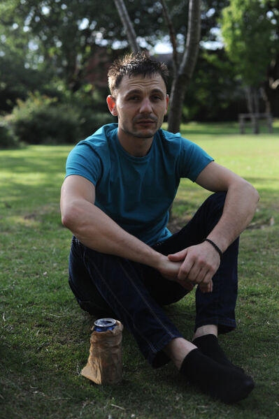  ,   Ruslan, 40 ,   ,   , c 