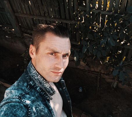  ,   Ilya, 32 ,   ,   , c 