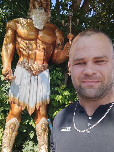  ,   Panich, 34 ,   ,   