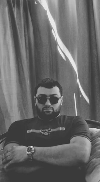  ,   AM, 24 ,  