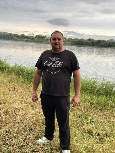  ,   Alex, 42 ,   ,   , c , 