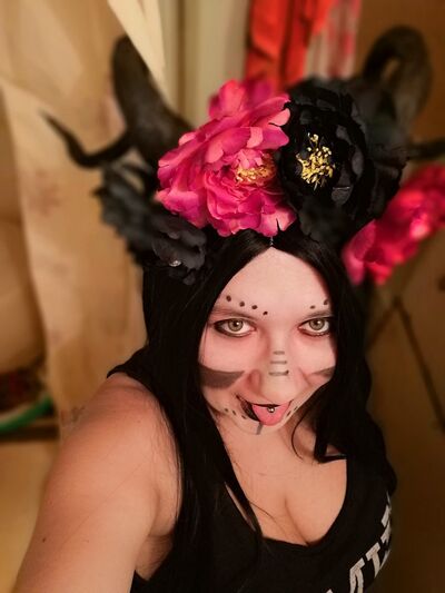  ,   Archer, 33 ,  