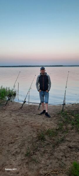  ,   Anton, 37 ,   c 