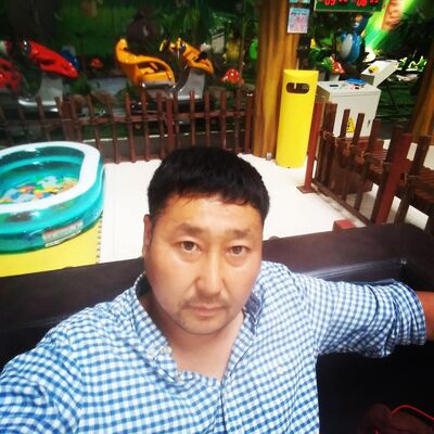  ,   Rustem, 43 ,   ,   , c 