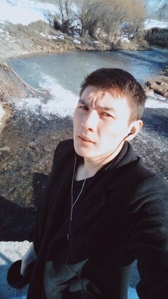  ,   Bekw, 28 ,   