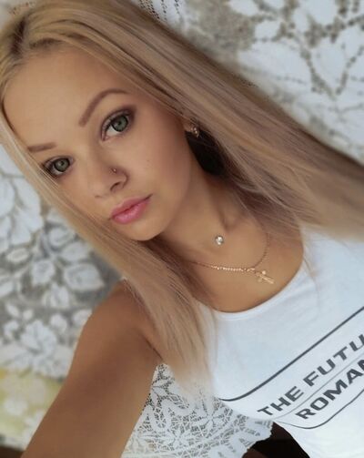 ,   Alucia, 22 ,   ,   , c , 