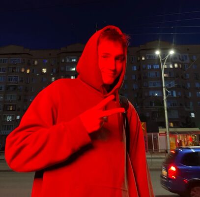  ,   Artem, 21 ,   ,   