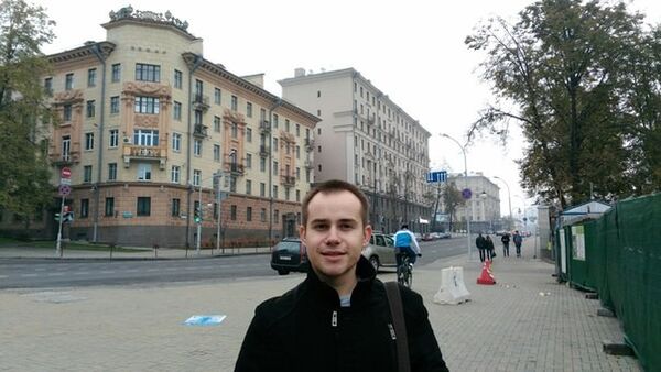  ,   Denis, 33 ,   ,   , c 