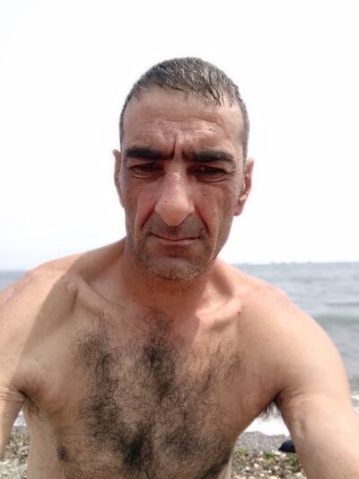  ,   Artur, 44 ,   ,   , c , 