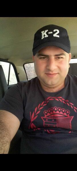 ,   Eldar, 49 ,   ,   