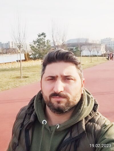  ,   Yusif, 32 ,   ,   