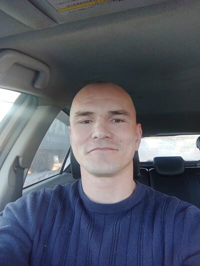  ,   Denis, 41 ,   ,   