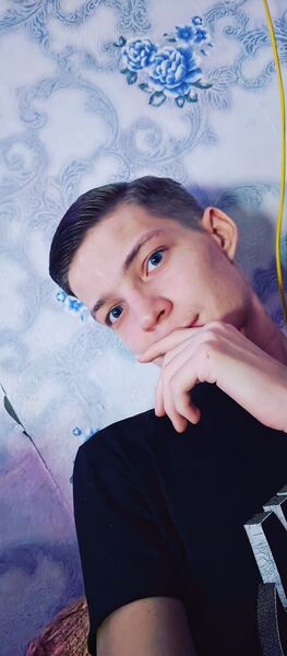  ,   Maksim, 19 ,   ,   , c , 