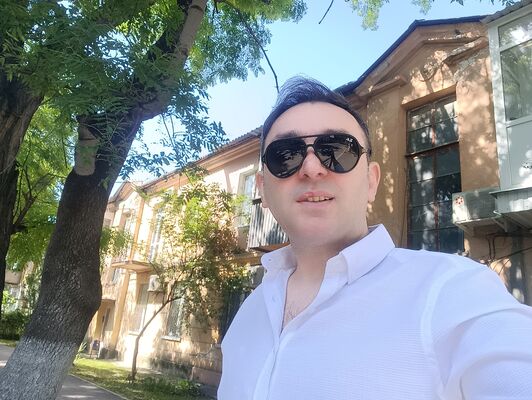  ,   Axmet, 46 ,   ,   