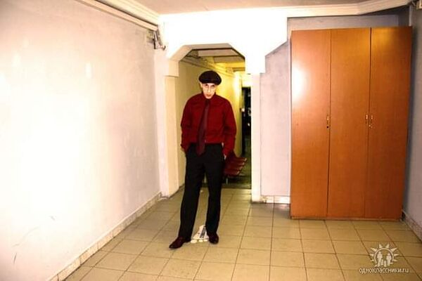  ,   Emil, 38 ,   ,   , c 