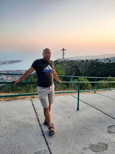  ,   Vladislav, 34 ,   ,   