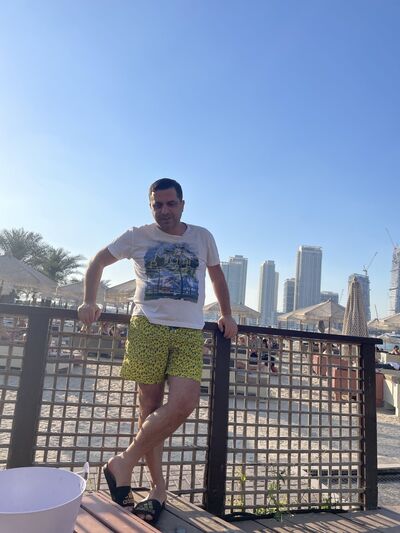  ,   Mika, 44 ,   ,   , c , 