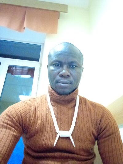  ,   Gandi Roger, 44 ,     , c 