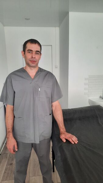  -,   , 37 ,   
