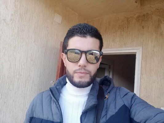  Algiers,   Abdelmalek, 26 ,   c 