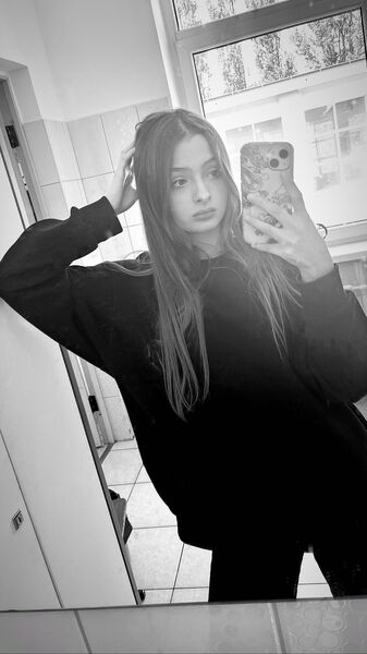  -,   , 22 ,   