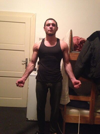  ,   Artur, 31 ,   c 