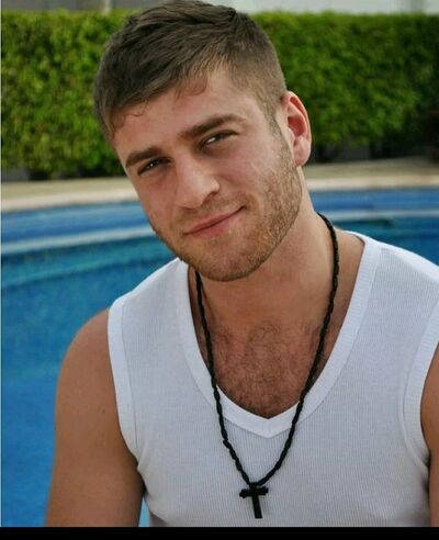  ,   Alen, 32 ,   ,   