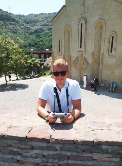  ,   Anton, 33 ,   ,   