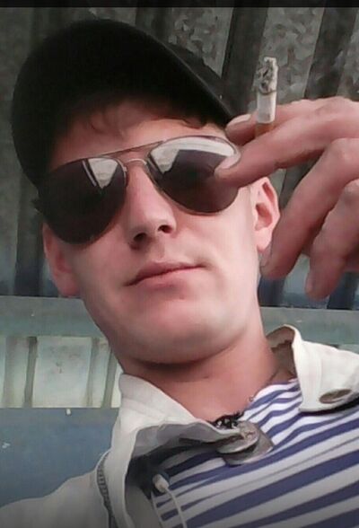  ,   Valentin, 32 ,   ,   , c , 