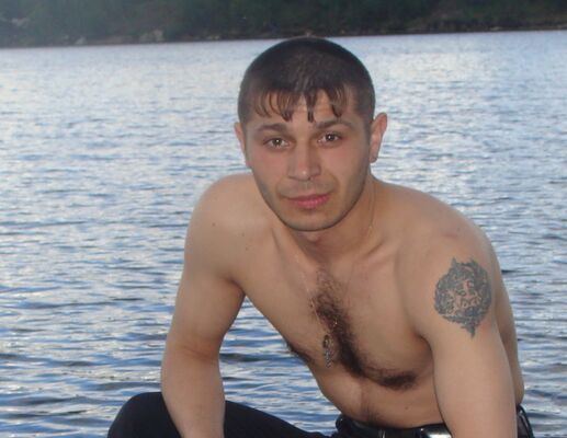  ,   Tarik, 46 ,   