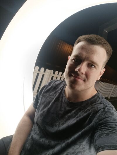  ,   Artur, 30 ,   ,   