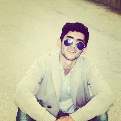  ,   Rasim, 32 ,   