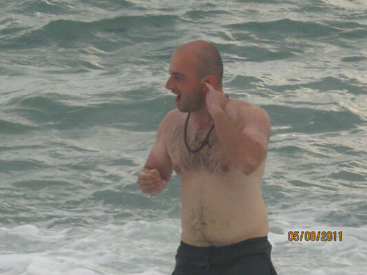  ,   Goga, 39 ,   