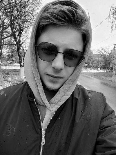  ,   Oleg, 27 ,   ,   