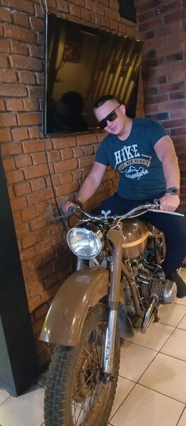  ,   Alex, 30 ,   ,   