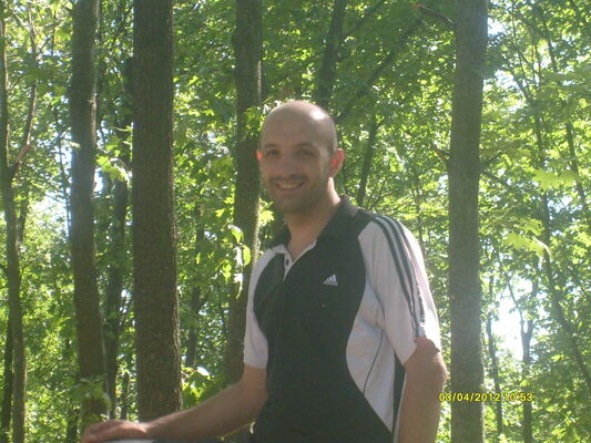  ,   Andriu, 42 ,   