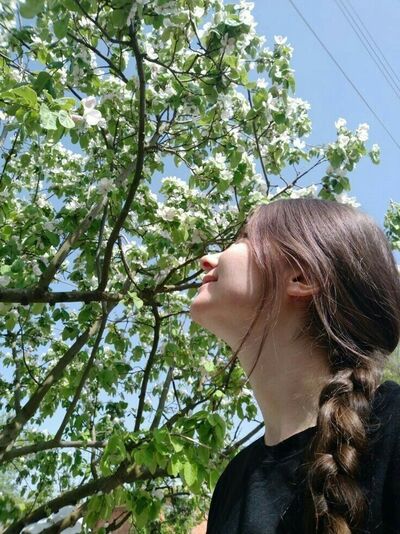  ,   Elli, 25 ,   ,   