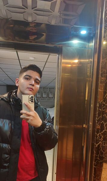  Khvoy,   Milad, 18 ,   ,   